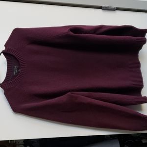 Maroon sweater